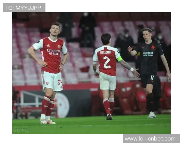 友谊赛精彩回顾AC米兰绝杀阿森纳全场沸腾战术分析