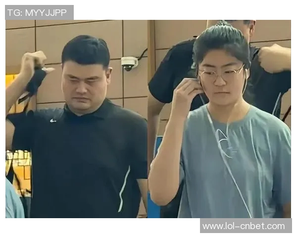 姚明与赵本山的相似之处探讨：从身高到幽默感的多维度比较