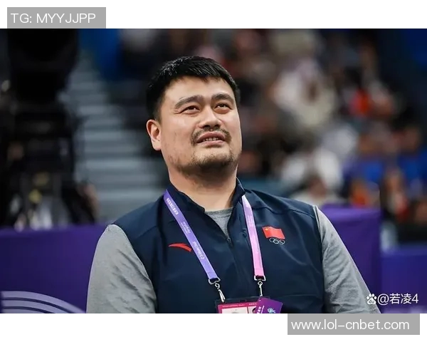 姚明美国行的传奇之旅：从篮球巨星到文化交流大使的精彩故事