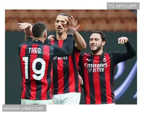 欧冠激战：AC米兰惊险逆转尤文图斯争议判罚引发全场热议