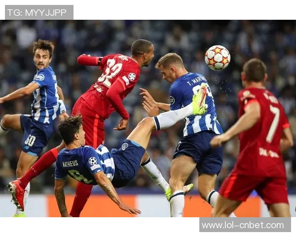 欧冠激战波尔图逆转里昂绝杀瞬间震撼全场十大精彩进球回顾 欧冠激战波尔图逆转里昂绝杀瞬间震撼全场十大精彩进球回顾