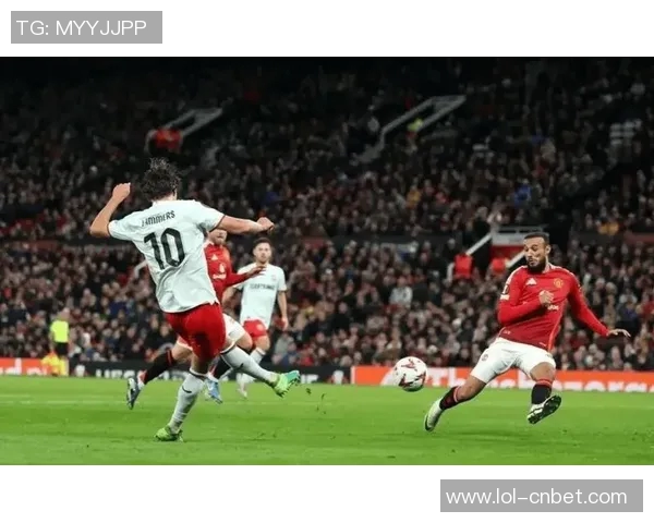 意甲惊现冷门波尔图战平曼联逆转瞬间引发全场沸腾