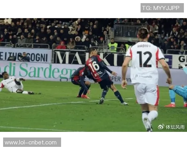 世界杯激战AC米兰绝杀尤文图斯争议判罚引发全场沸腾