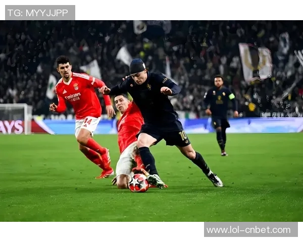 欧冠激战：利物浦逆转尤文图斯神勇门将拯救全场精彩瞬间回顾