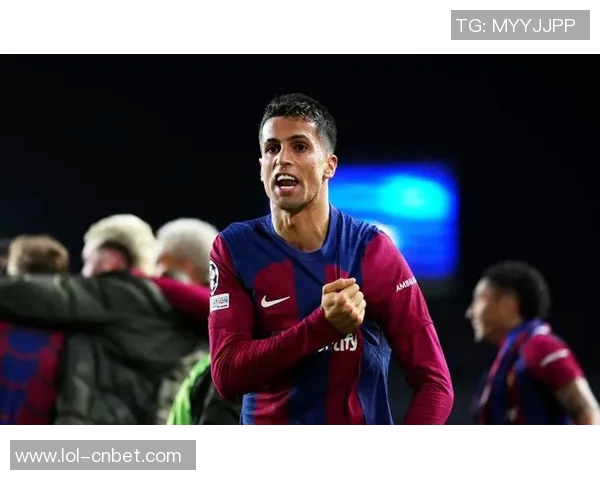 中超赛场惊现经典对决那不勒斯与巴萨激战成平局战术解析引发热议 中超赛场惊现经典对决那不勒斯与巴萨激战成平局战术解析引发热议