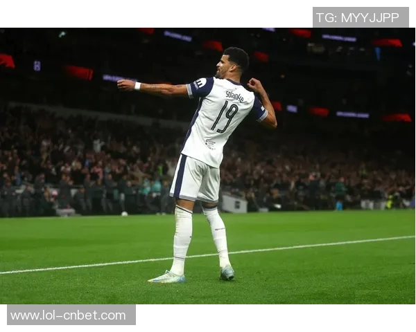 热刺友谊赛大胜多特蒙德红牌事件引发全场热议 热刺友谊赛大胜多特蒙德红牌事件引发全场热议