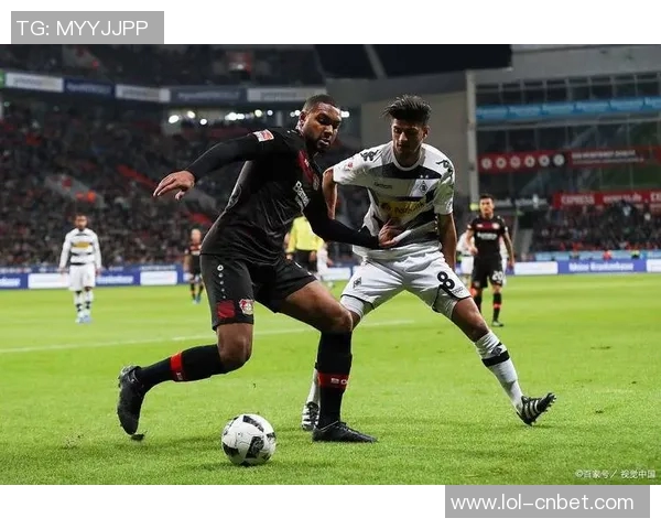 国王杯精彩对决拜仁大胜那不勒斯红牌事件引发全场热议